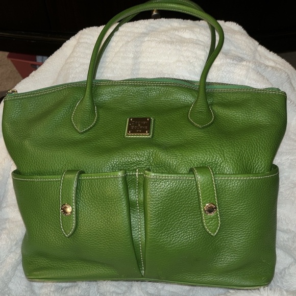 Dooney & Bourke Green Pebble Leather Crescent Tote Bag Shoulder Handbag XL EUC - Picture 4 of 16